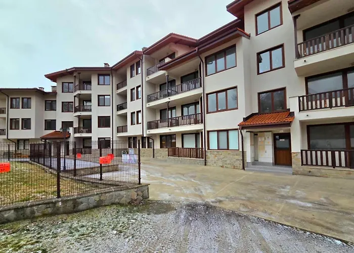 Lily Complex Padaloto Smolyan